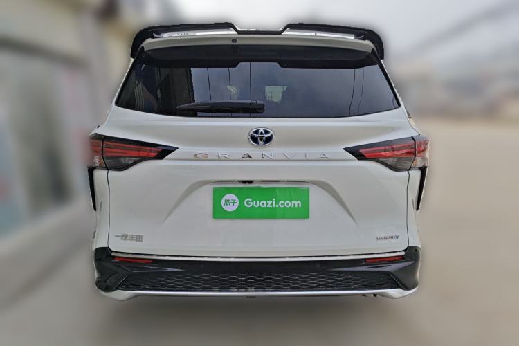 Used Toyota Granvia 2023 2.5L Hybrid Flagship VIP Edition