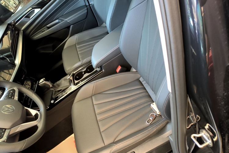 Used Volkswagen Passat 2025 Outstanding Model 380TSI Starry Dragon Edition
