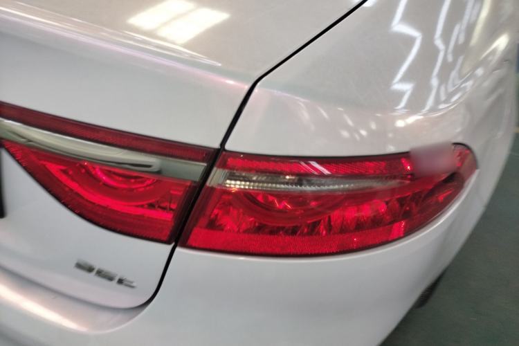 Used Jaguar XF 2016 XF 3.0 SC Two-Wheel-Drive Luxury Edition
