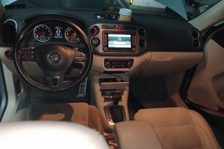 Used Volkswagen Tiguan 2010 2.0 TSI Automatic All-Wheel Drive Flagship Navigation Edition
