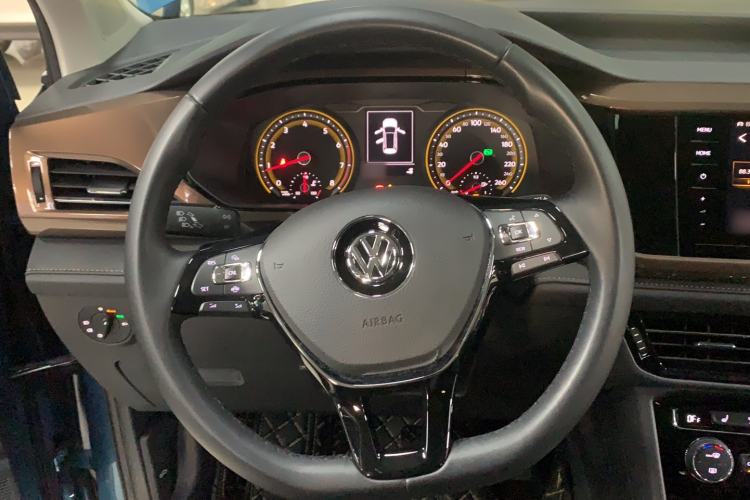 Used Volkswagen Tharu 2020 330TSI All-Wheel-Drive Luxury PLUS China VI Standard
