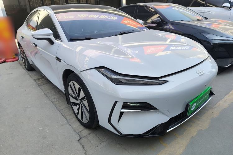 Used Geely Galaxy E8 2024 550 km Range Rear-Wheel-Drive PRO Exterior 2