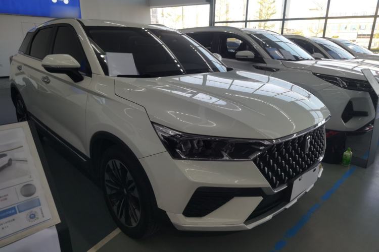 Used Bestune T77 2021 PRO 280 TID Custom Edition Front Right 45 Deg