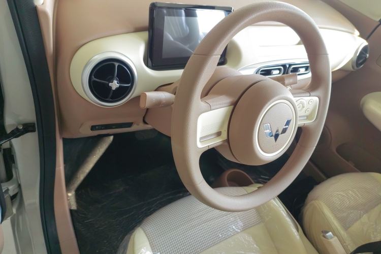 Used Wuling Hongguang MINIEV 2025 Four-Door Version Advanced Edition
