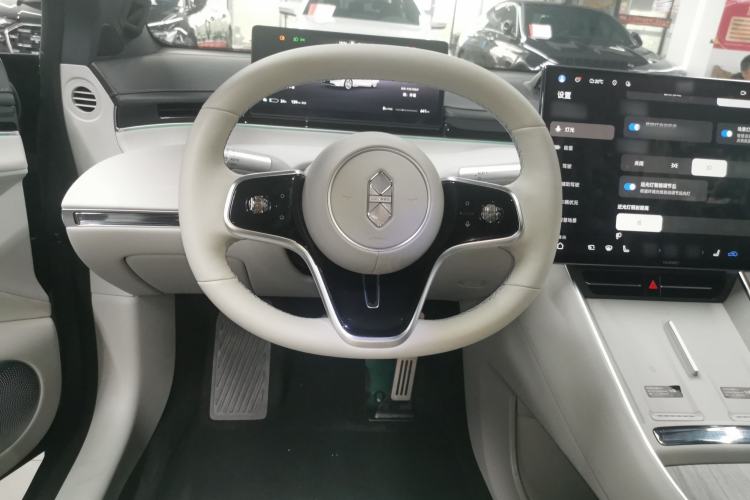 Used Hima Luxeed S7 2026 Model Max
