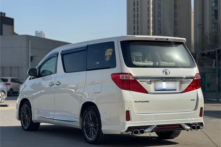 Used Toyota Alphard 2012 3.5L Luxury Edition
