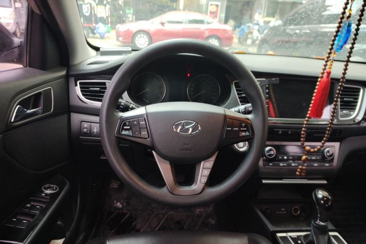 Used Hyundai Mistra 2014 1.8L Automatic Smart GLS
