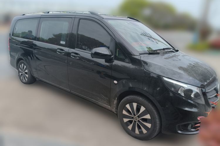 Used Mercedes-Benz Vito 2021 2.0T Business Version 7 Seats Front Right 45 Deg