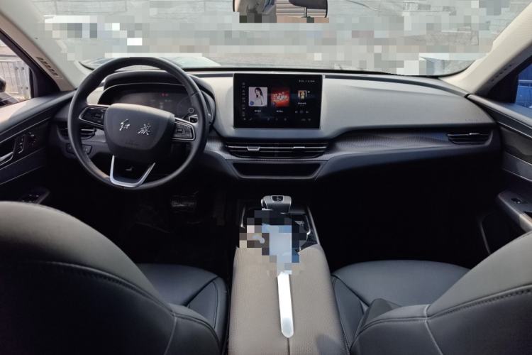 Used Hongqi E-QM5 2023 Revised Version Basic Travel Edition Center Console