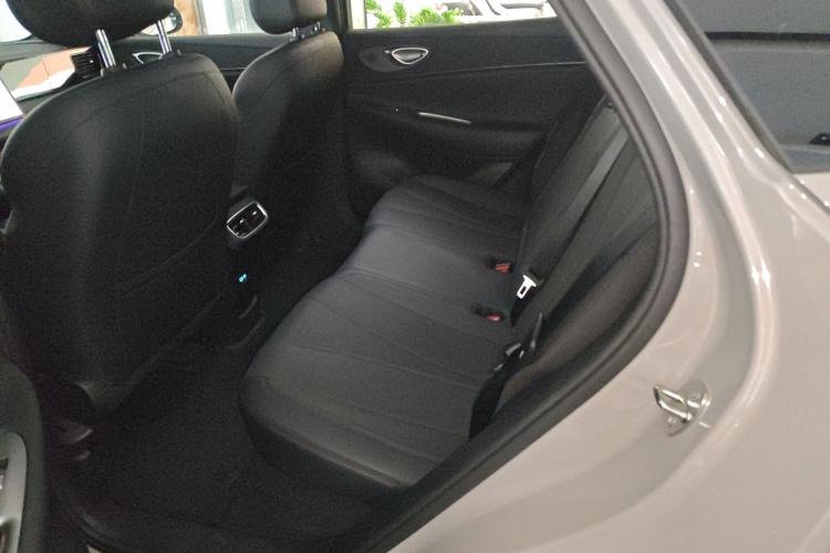 Used BYD Sealion 06 New Energy 2025 Model EV 605 Navigation Pro Edition Left Rear Seat