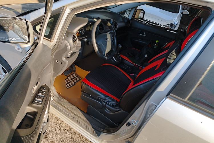 Used Kia Carens 2007 2.0L 7-Seater Standard Edition