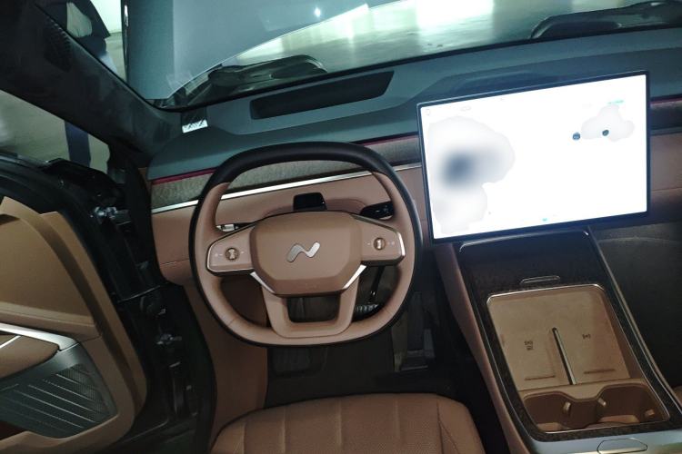 Used ONVO Luxeed L90 2025 Model—Max Six-Seater Version