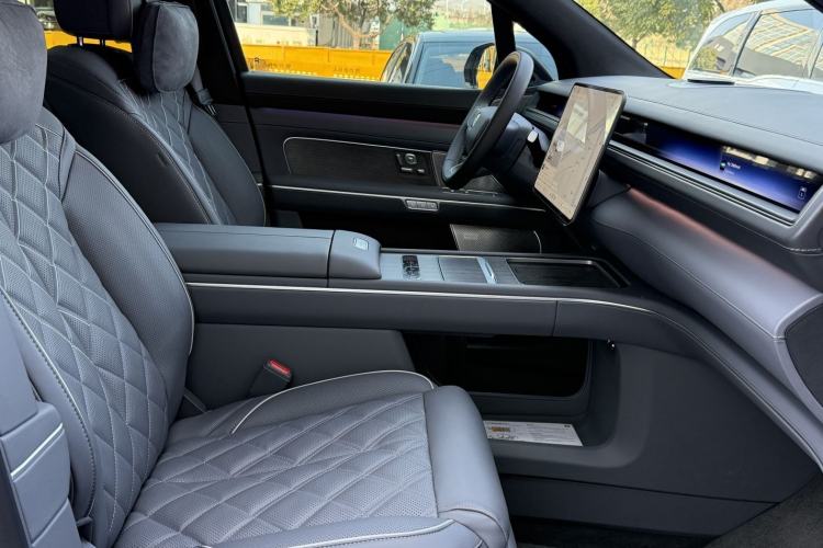 Used Nio ES8 2026 Model 6-seat Executive Luxury Edition
