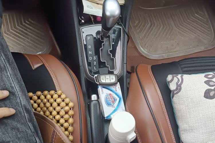 Used Hyundai Verna Ray 2014 1.6L Automatic TOP Gear Lever