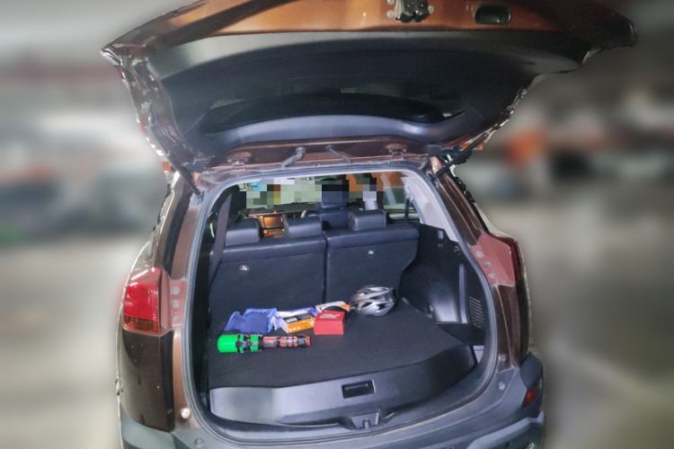 Used Toyota RAV4 2013 2.5L Automatic 4x4 Luxury Edition
