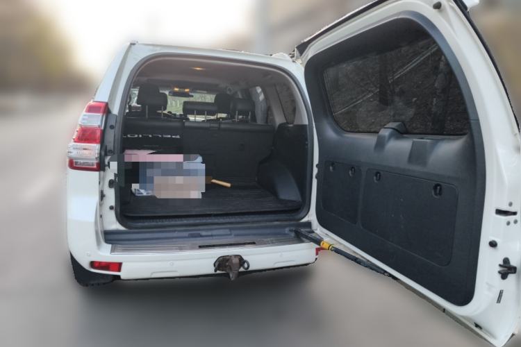 Used Toyota Prado 2016 2.7L Automatic Standard Edition Trunk