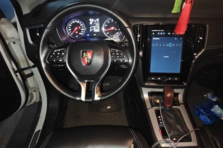 Used Roewe RX5 2018 20T Two-Wheel Drive Automatic Internet Smart Edition