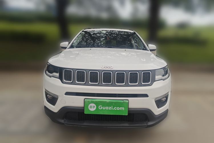 Used Jeep Compass 2017 200T Automatic Family Edition
