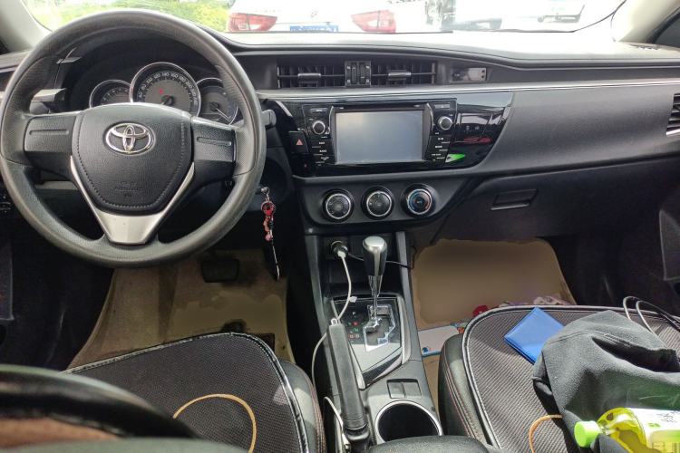 Used Toyota Levin 2014 1.6G CVT Elite Edition Center Console