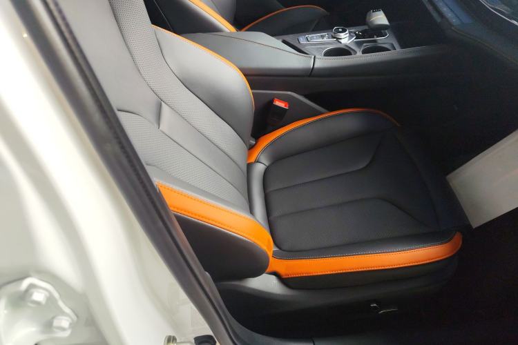 Used CHANGAN UNI-V 2023 1.5T Prestige Model
