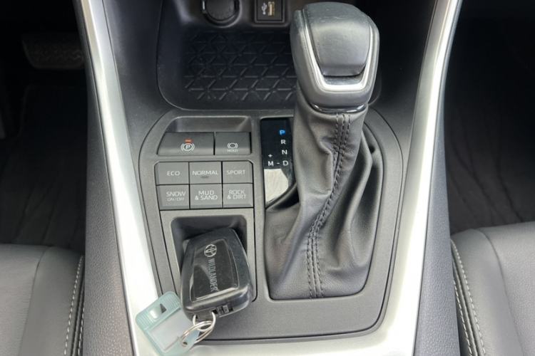 Used Toyota Wildlander 2023 2.0L CVT Four-Wheel Drive Luxury PLUS Edition