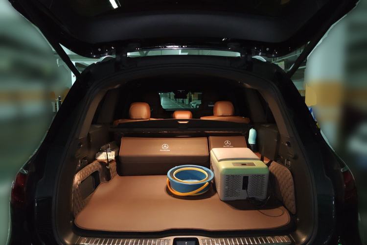 Used Mercedes-Benz GLS  Trunk