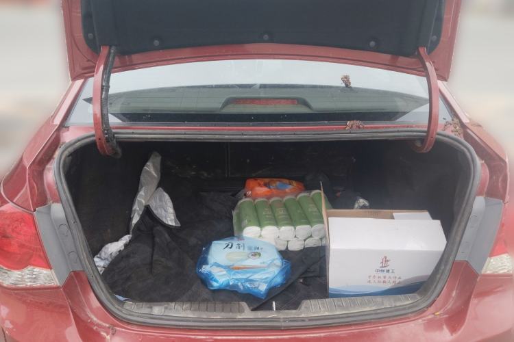 Used Chevrolet Cruze 2012 1.8L SE AT Trunk