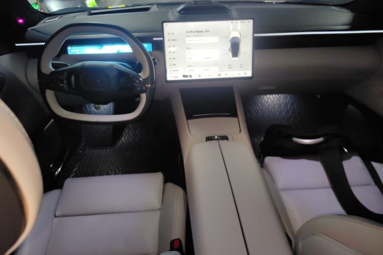 Used Lynk & Co Z10 2025 95 kWh 702 km All-Wheel Drive Intelligent Driving Ultra
