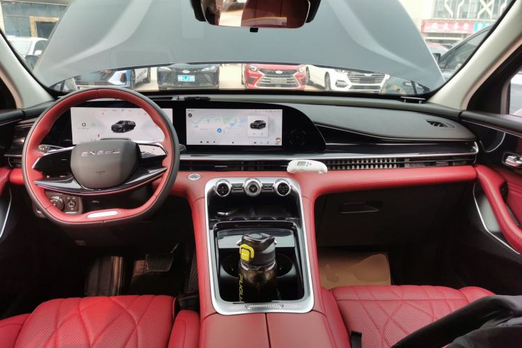 Used EXEED Stellar 2023 400T Two-Wheel Drive Comfort Edition
