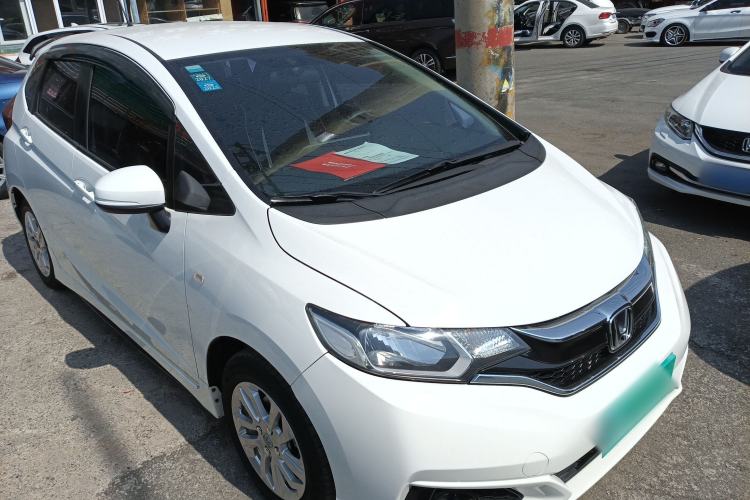 Used Honda Fit 2018 1.5L CVT Comfort Version Front Right 45 Deg
