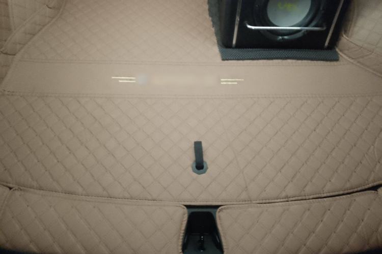 Used CHANGAN UNI-Z New Energy 2024 Blue Whale Smart Electric iDD 125km Beyond Edition Trunk