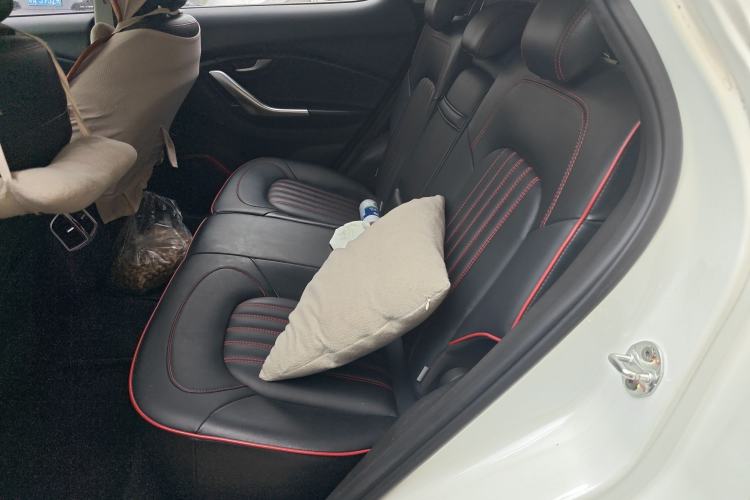 Used Soueast DX7 2015 1.5T Automatic Prestige Model
