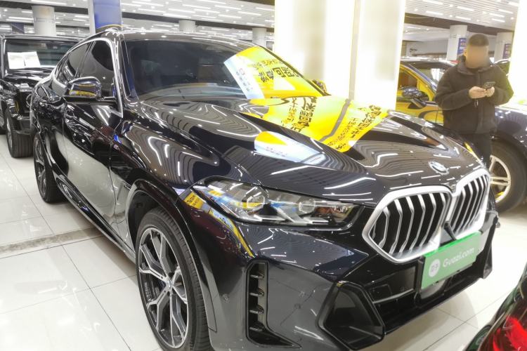 Used BMW X6 2023 xDrive40i Luxury Model with M Sport Package