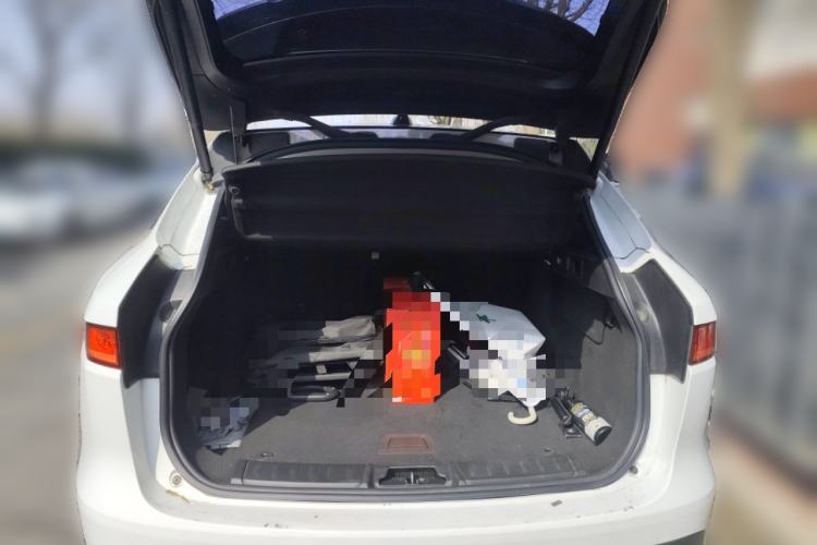 Used Jaguar F-PACE 2016 2.0T Two-Wheel-Drive R-Sport Sport Edition