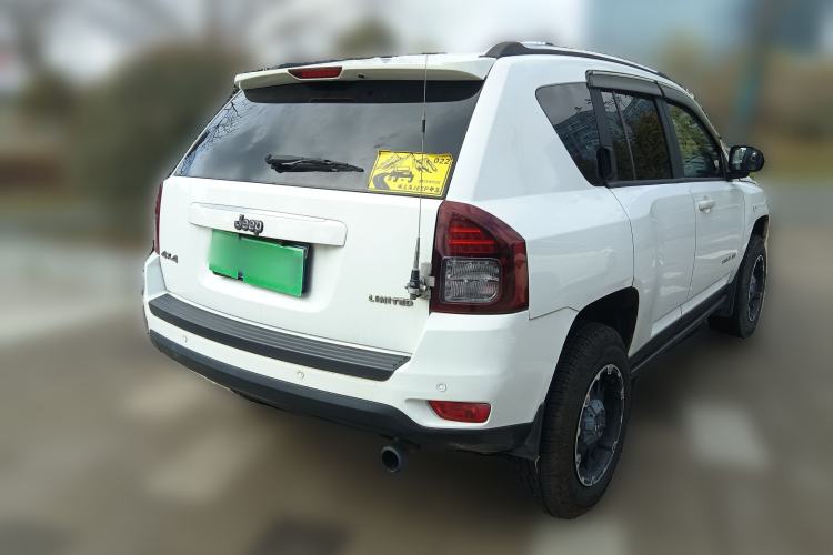 Used Jeep Compass 2014 2.4L four-wheel drive sport version
