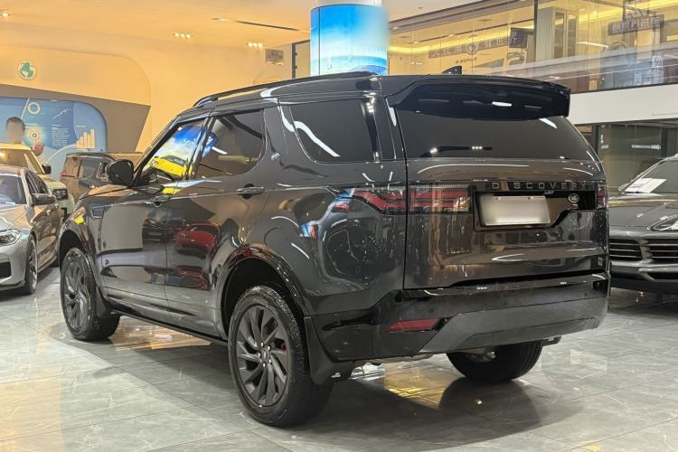 Used Land Rover Discovery 2023 Revised Version 360 PS R-Dynamic S
