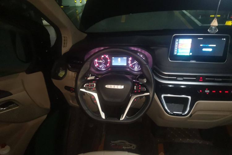 Used Iveco Fidato 2023 C30 Passenger Van 2.0T 110kW Automatic Xingtu Version Low Roof