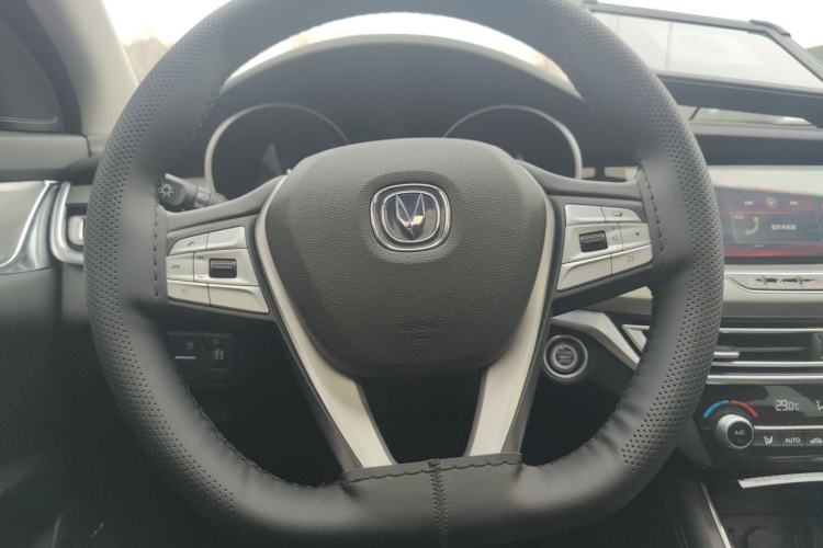 Used Changan Eado 2019 High-Energy Edition 1.6L GDI Manual Pioneer Model China VI Standard