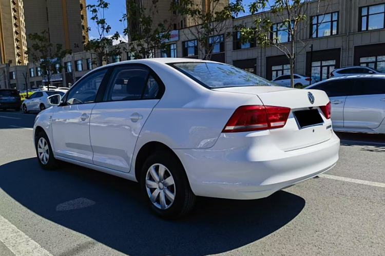 Used Volkswagen Santana 2015 1.6L Manual Fashion Edition
