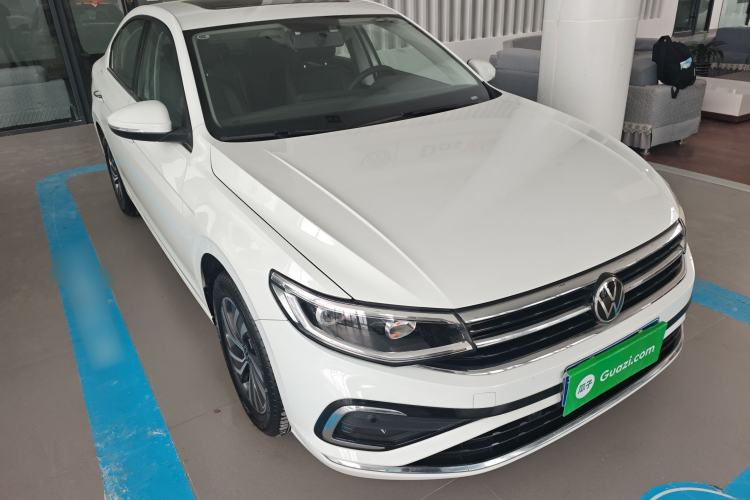 Used Volkswagen Bora 2024 280TSI DSG Comfort Edition Front Right 45 Deg