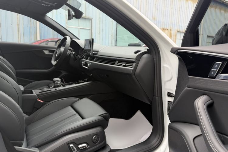 Used Audi A4L 2024 40 TFSI Luxury Dynamic Edition