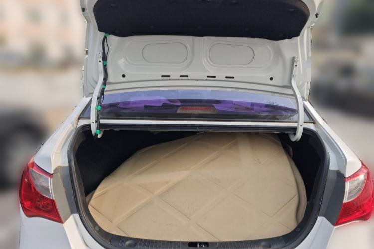 Used Hyundai Celesta 2011 1.6L Manual Luxury Model
