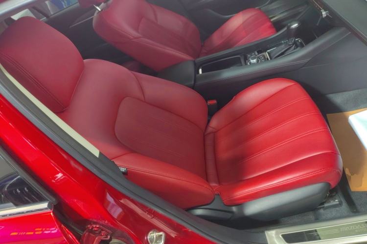 Used Mazda Atenza 2020 2.0L Blue Sky Fashion Edition
