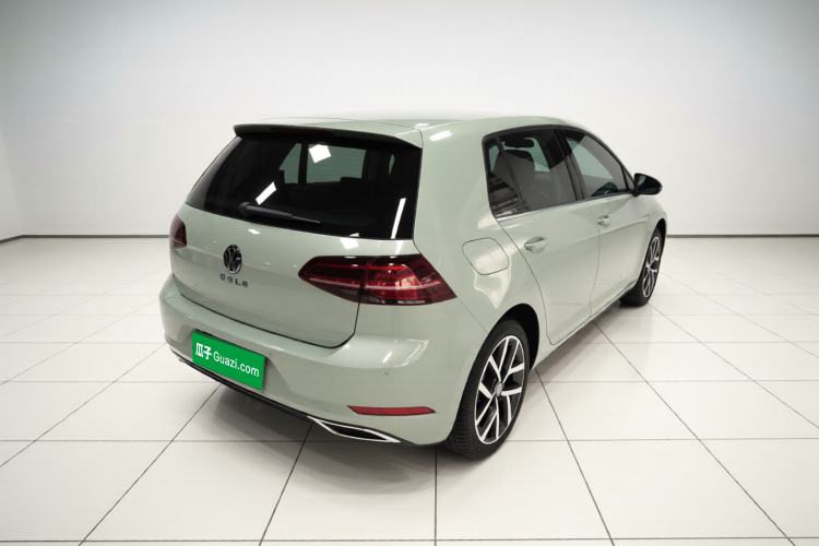 Used Volkswagen Golf 2018 230TSI Automatic Luxury Version Exterior 5