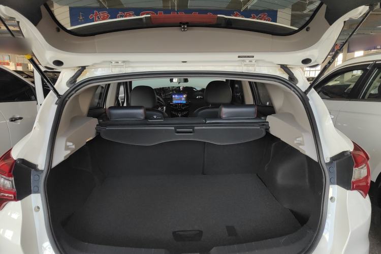 Used Haima S5 2018 1.5T Manual Luxury Model Trunk