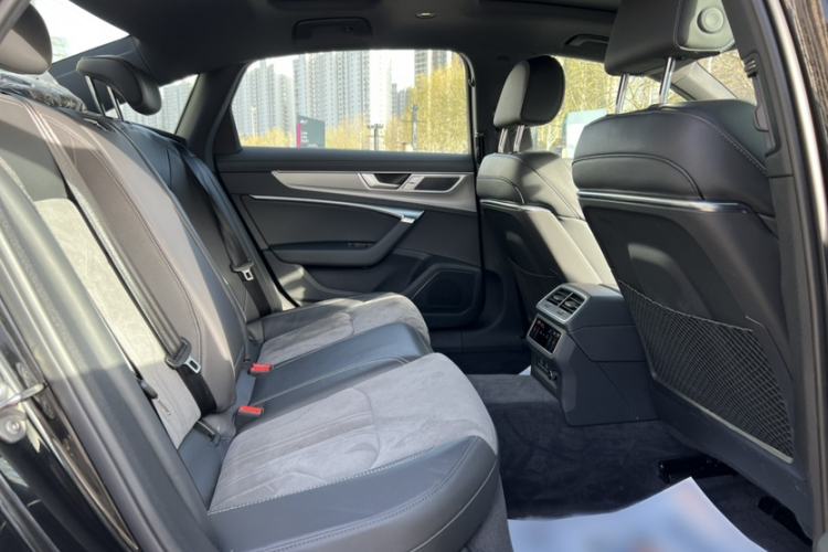 Used Audi A6L 2024 45 TFSI Prestige Dynamic Edition Interior 9