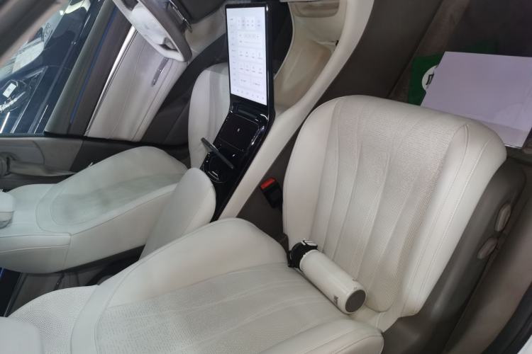 Used IM L7 2022 Pro Model Right Front Seat