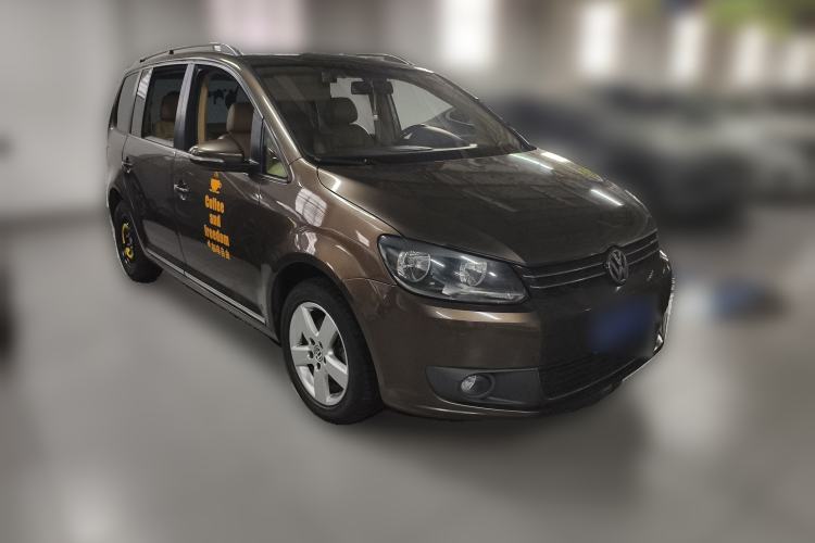 Used Volkswagen Touran 2011 1.4T DSG Zhiya Edition 5 Seats Front Right 45 Deg