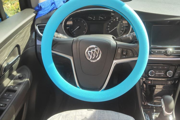 Used Buick Encore 2018 18T Automatic Two-Wheel Drive Urban Fashion Model
