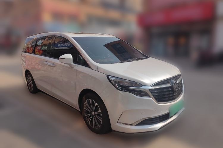 Used Buick GL8 2021 ES Landtrek 653T Smart Luxury Model Front Right 45 Deg